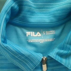 Sleeveless golf shirt